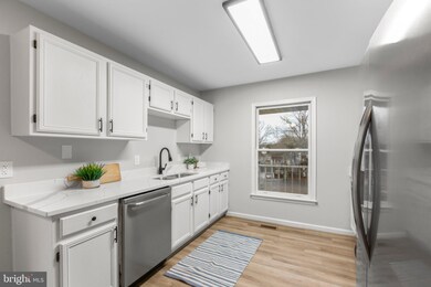 11503 Arrow Head Ct, Fredericksburg, VA 22407 - photo 3