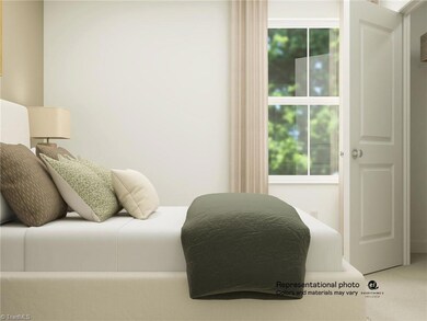 5621 Hydrangea St, Winston Salem, NC 27104 - photo 4