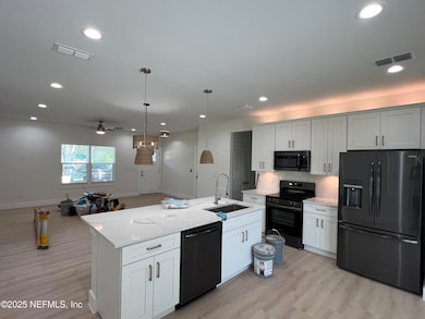 Kitchen/Living