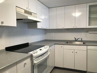 45 Longwood Ave unit 801, Brookline, MA 02446 - photo 5