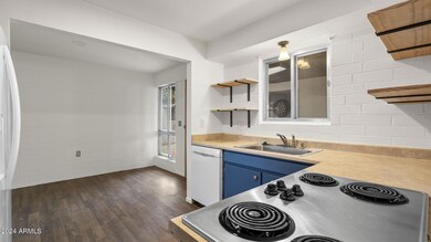 14-web-or-mls-117-w-george-truit-st