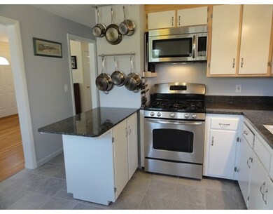 9 Dunshire Dr, North Chelmsford, MA 01863 - photo 5