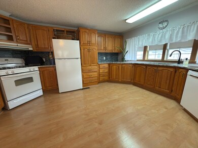 108 Clark Rd unit TRLR 85, Naugatuck, CT 06770 - photo 4