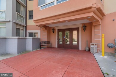 14800 Pennfield Cir unit 211C, Silver Spring, MD 20906 - photo 3