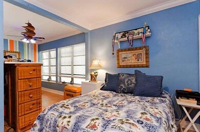 1111 6th St S, Naples, FL 34102 - photo 6