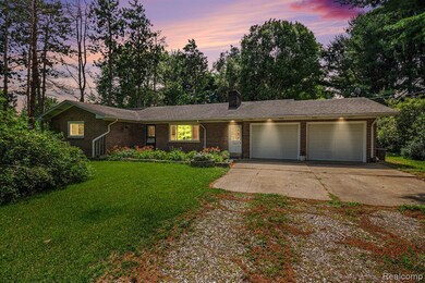 7047 Birchwood Dr, Mount Morris, MI 48458 - photo 2