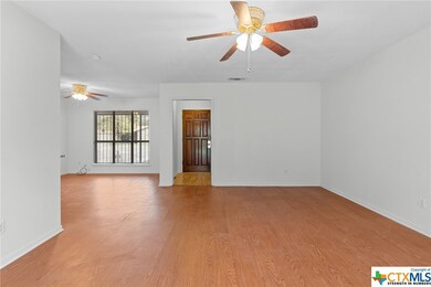 1106 Rhonda Lee St, Copperas Cove, TX 76522 - photo 4