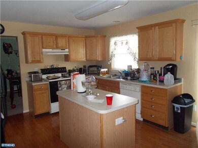 514 Maidstone Dr, Williamstown, NJ 08094 - photo 2