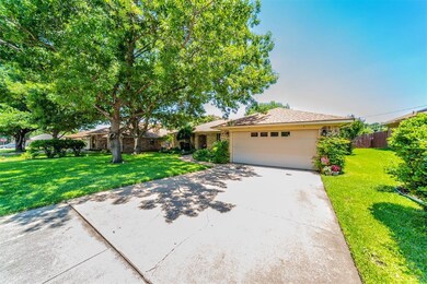 5344 Bob Dr, North Richland Hills, TX 76180 - photo 2