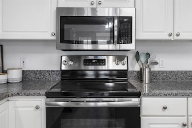 15 Camborne Cir, Iowa City, IA 52245 - photo 7