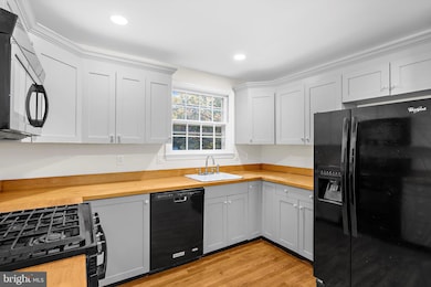 2301 Pickwick Rd, Gwynn Oak, MD 21207 - photo 6