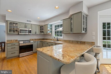 705 Lee Ave, Sykesville, MD 21784 - photo 5