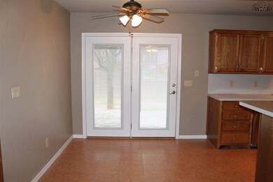 1403 Hunt St, Wichita Falls, TX 76302 - photo 5