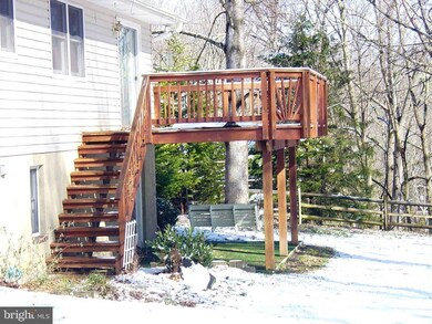 1073 King Arthur Ct, Sykesville, MD 21784 - photo 4