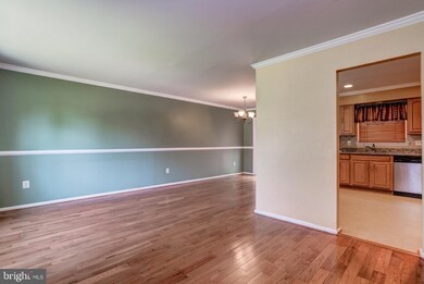 9127 Mchenry Ln, Lanham, MD 20706 - photo 2