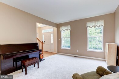 12515 Hawks Nest Ln, Germantown, MD 20876 - photo 4