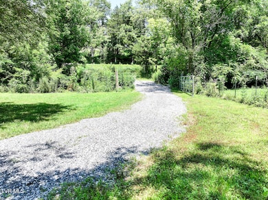 2646 Maples Branch Rd, Sevierville, TN 37876 - photo 4