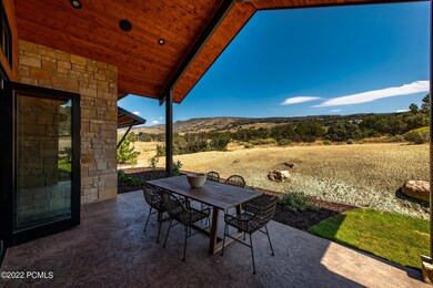 32_Exterior_high_3555522