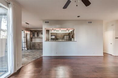 356 Litchfield Ln, Houston, TX 77024 - photo 5