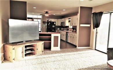 Open living room / kitchen
