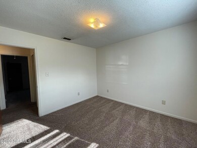 1816 Burgaw Hwy, Jacksonville, NC 28540 - photo 6