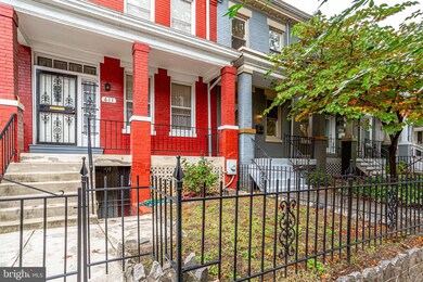 609 Irving St NW, Washington, DC 20010 - photo 2