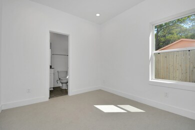 420 Janisch Rd unit C, Houston, TX 77018 - photo 4