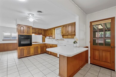 524 Brookview Dr, Hurst, TX 76054 - photo 5