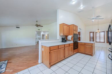 238 W Myrna Ln, Tempe, AZ 85284 - photo 4