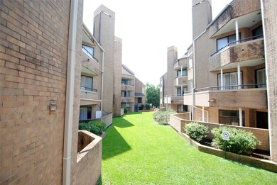 5210 Weslayan St unit 207, Houston, TX 77005 - photo 4