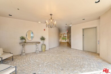 850 N Croft Ave unit 303, West Hollywood, CA 90069 - photo 4