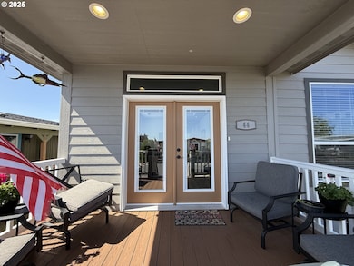 15889 Sunset Strip unit 44, Brookings, OR 97415 - photo 5