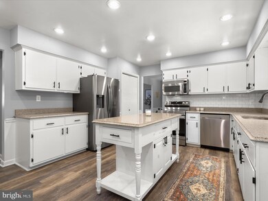 5686 French Ave, Sykesville, MD 21784 - photo 4