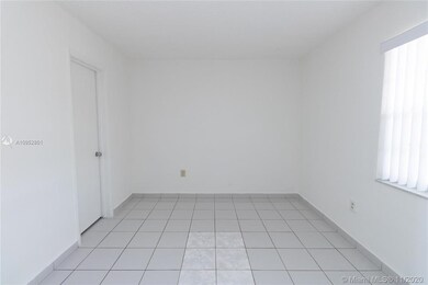 2725 W Okeechobee Rd unit 25, Hialeah, FL 33010 - photo 4