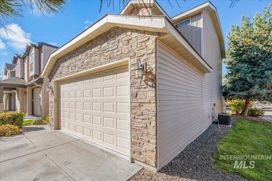 531 S Pine Island Ln, Boise, ID 83709 - photo 2