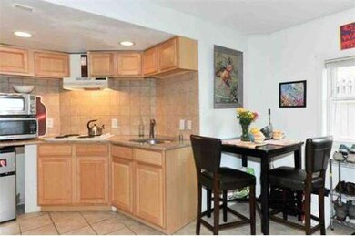 51 Snow Hill St unit 1, Boston, MA 02113 - photo 4