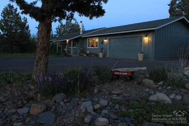 22915 Lariat Ln, Bend, OR 97701 - photo 2