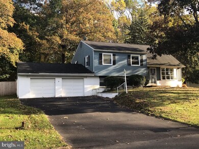 114 Cornwall Dr, Chalfont, PA 18914 - photo 2