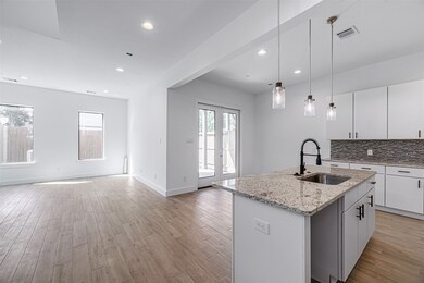 5009 Golden Forest Dr, Houston, TX 77091 - photo 6