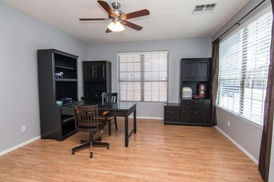 B Living Room2