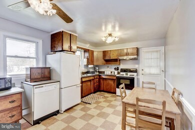 6608 Sweet Air Ln, Sykesville, MD 21784 - photo 6