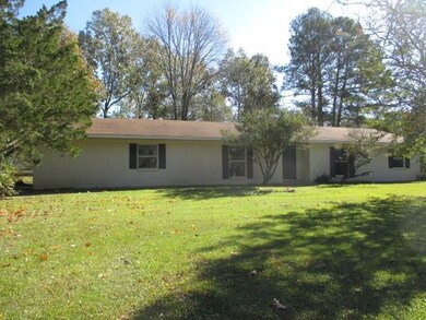 127 Holly Moore Dr, Pineville, LA 71360 - photo 2