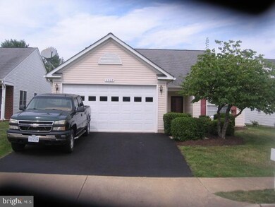6907 Castleton Dr, Fredericksburg, VA 22407 - photo 2