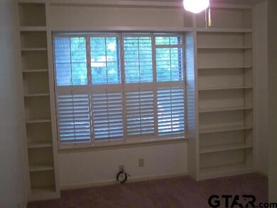 920 920 Loftin, Tyler, TX 75701 - photo 6