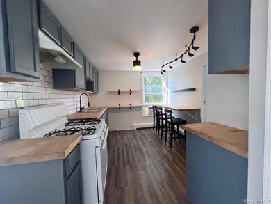 9 Main St unit 1, Warwick, NY 10990 - photo 5