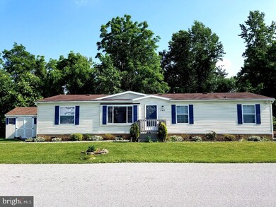 240 Deer Run Dr, Honey Brook, PA 19344 - photo 2