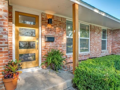 6739 Braeburn Dr, Dallas, TX 75214 - photo 3