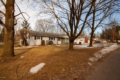 105 Hemlock Ln, Bloomsburg, PA 17815 - photo 4