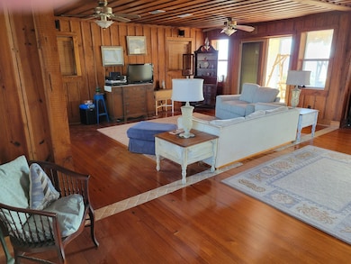 1433 Alligator Dr, Alligator Point, FL 32346 - photo 2