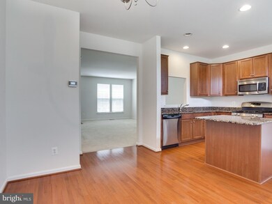 15331 Elizabeth Burbage Loop, Woodbridge, VA 22191 - photo 6